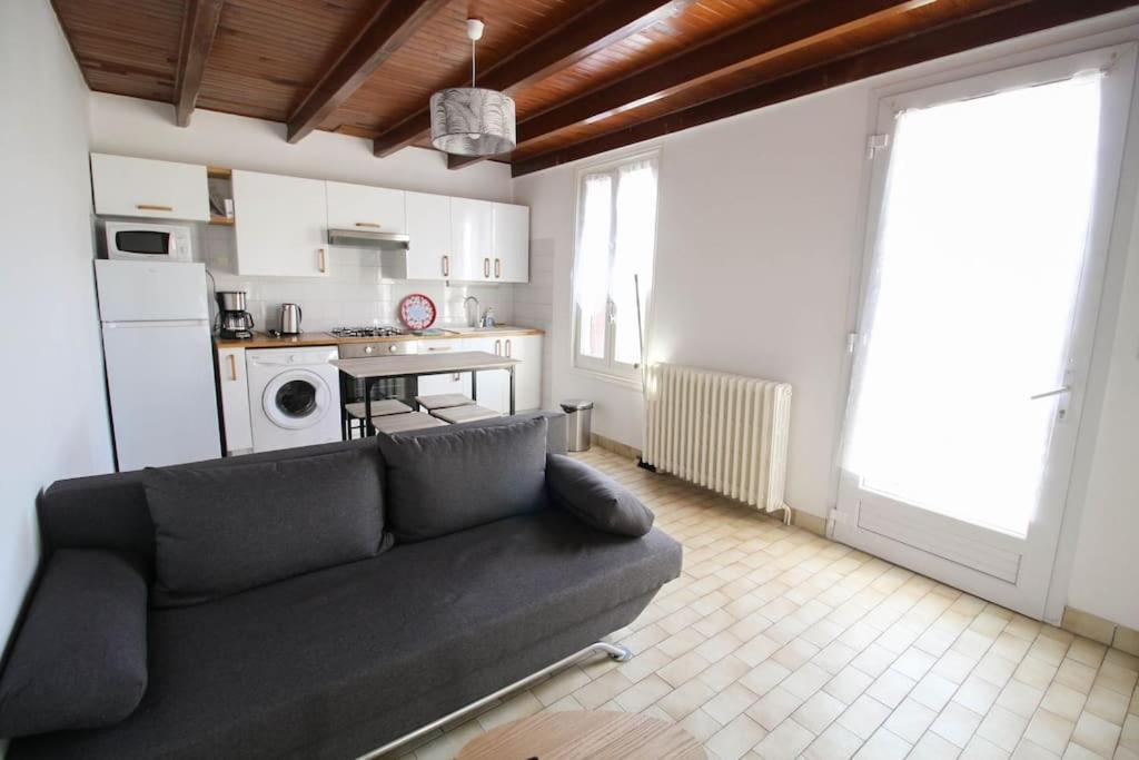 Joli T2 Renove / Wifi / Grand Parking Prive Apartment La Couronne  Екстериор снимка